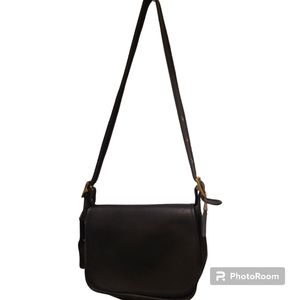 Beautiful Vintage Leather Coach Purse Crossbody 9951